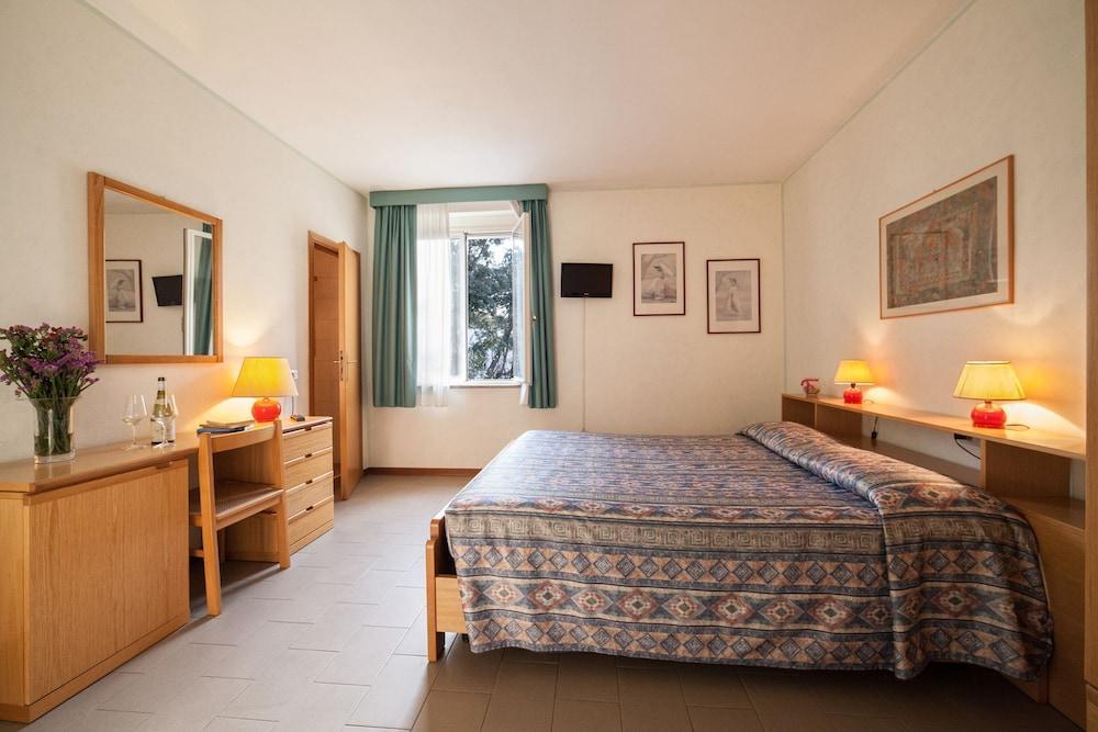 Hotel Villa Bolgheri مارينا دي كاستانييتو كاردوتشي المظهر الخارجي الصورة
